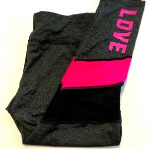Love ❤️ me pants great for yoga